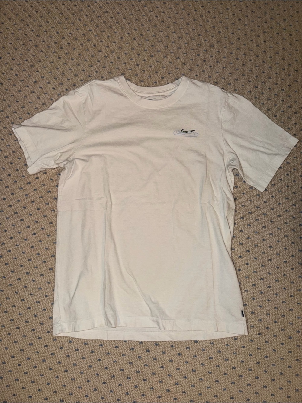 Nike SB White Short-Sleeve Crew T-Shirt with Small Swoosh